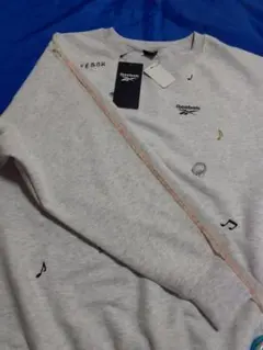 新品Reebok ×しまむらコラボ スウェット トレーナー M Perfume