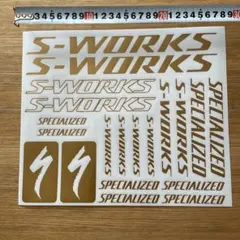 新品未使用　S-WORKS　スペシャ　ステッカー（ゴールド）　29cm✖️25cmのサムネイル
