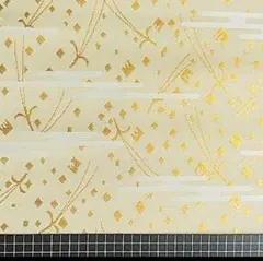 10 × 71cm 切り金松葉に霞の金襴