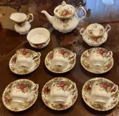 グースのママ様専用 RoyalCrownDerby 4点・カップソーサー2お皿2