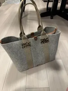 【美品】レオパード柄フェルトトートバッグ