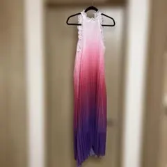 グラデーションフリルノースリーブワンピース