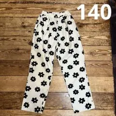新品タグ付き⭐︎ブリーズお花柄シェフパンツ⭐︎140サイズ⭐︎マーキーズ　フラワー