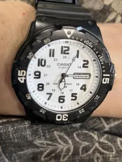 CASIO MRW-200H 腕時計 クォーツ 本体のサムネイル