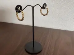 ゴールドツイストフープピアス