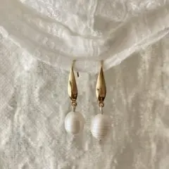 大粒バロックパールピアス　淡水パール　ホワイト　ポテトパール　真珠　フォーマル