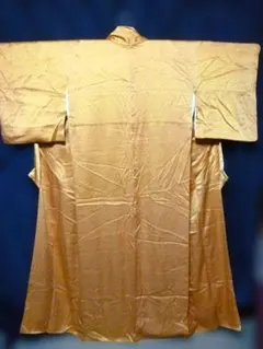 色無地 着物 光沢 オレンジ系 紋なし 身丈152cm 袷のサムネイル