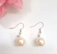 ハンドメイド　ピアス　No.202