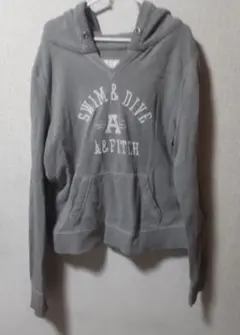 Abercrombie&fichi グレーＬ