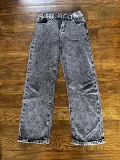 グレー デニム ストレートパンツ