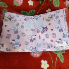 【送料込み】ちいかわ×サンリオキャラクターズ　レジかごバッグ　ピンク