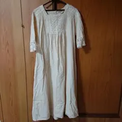 最終価格！サマンサモスモス胸元レース張りワンピース