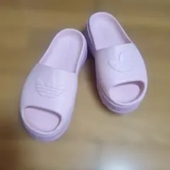 adidas。ADIFOM STAN SLIDES 厚底サンダル ライトピンクのサムネイル