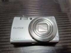 FUJIFILM FINEPIX F100fd 本体、付属品、おまけのサムネイル