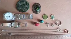 腕時計 ネックレス 指輪などアクセサリーまとめ売り