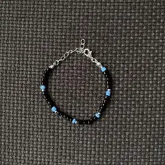 ハンドメイド 黒と青のブレスレット