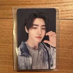 Item thumbnail for item 57bae7ab-59f6-4bb3-b5d6-4df40e623186