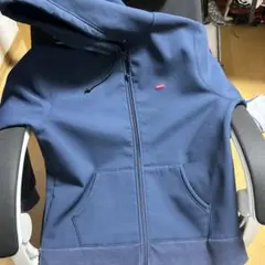 シュプリーム　ジップパーカー