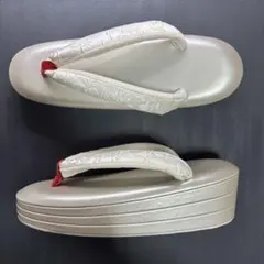 Item thumbnail for item c1ed19ad-1b39-4a4a-8044-19021fd56184