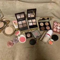 アイシャドウパレット・リップ・チークセット