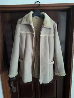 EASTBOY ベージュムートン風コート