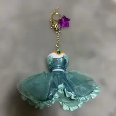 ディズニー水色ドレス型キーホルダー 星型チャーム付き