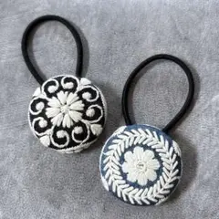 【54】 インド刺繍 くるみボタン ヘアゴム 2個セット 黒 ブルーグリーン