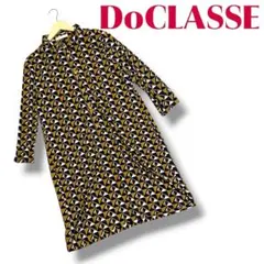 DoCLASSE ドゥクラッセ 幾何学総柄 膝丈ワンピース イエロー×ネイビー