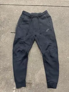 Nikeテックフリースパンツ