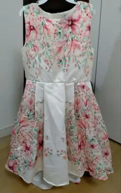 美品　フラワープリントドレス　140　ピンク　130 花柄　ワンピース　リボン