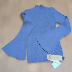 リブ編みフレアスリーブニット F