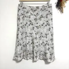 組曲　オンワード樫山　 KUMIKYOKU スカート　花柄　フレアスカート 6