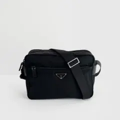 【極美品】プラダ ショルダーバッグ カメラバッグ ナイロン×レザー 三角ロゴ