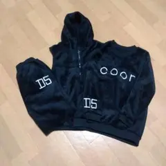 黒 フリース パーカーとパンツセット　フリーズ 裏起毛あり