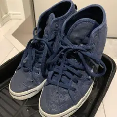 Item thumbnail for item 8c08b0f7-977e-4821-bd53-2bd5688a11e8