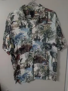 H&M ボタニカル柄 半袖シャツ Lサイズのサムネイル