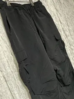 ブラック カーゴパンツ Mサイズのサムネイル