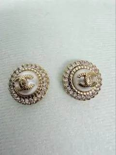 ココマーク シャネルピアス ゴールド パール ラインストーン Cロゴパールピアス