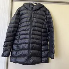 UNIQLO ブラック フード付きダウンジャケット L