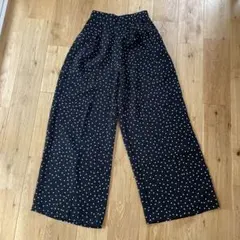 水玉模様 ワイドパンツ 黒と白