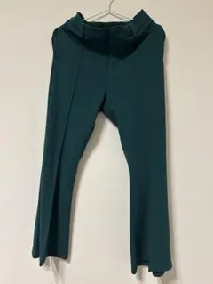 グリーン　スラックス　レディース