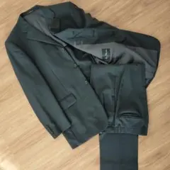 【訳あり品】ダークグレーのスーツ LesMues AOKI