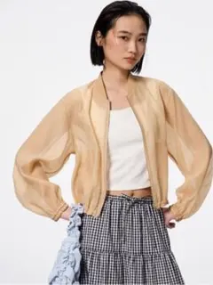 新品タグ付き　GU シアーブルゾン　ベージュ　ジャンパー Lサイズ