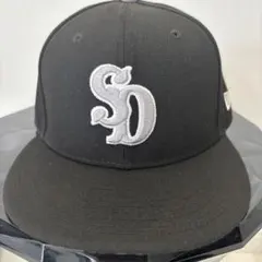 New Era 黒 ✖︎スタカリキャップ