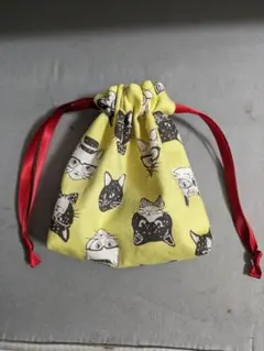 ミニ巾着　黄色　猫柄　ポーチ
