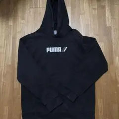 PUMA プーマ プルオーバーパーカー ブラック　お値下げ中