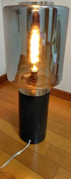 モダンフロアライト シルバー ブラック