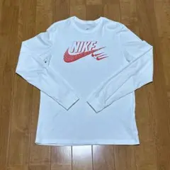 NIKE ホワイト　ロンTのサムネイル