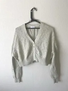 ビューティーアンドユナイテッドアローズ　スラブショート Vネック カーディガン