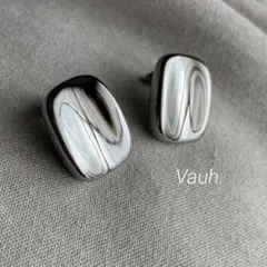 ステンレス square dent ピアス S 金アレ対応